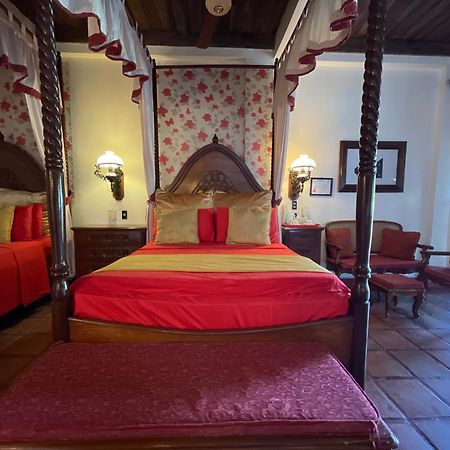 Tropicana Castle Dive Resort Powered By Cocotel Puerto Galera Bilik gambar